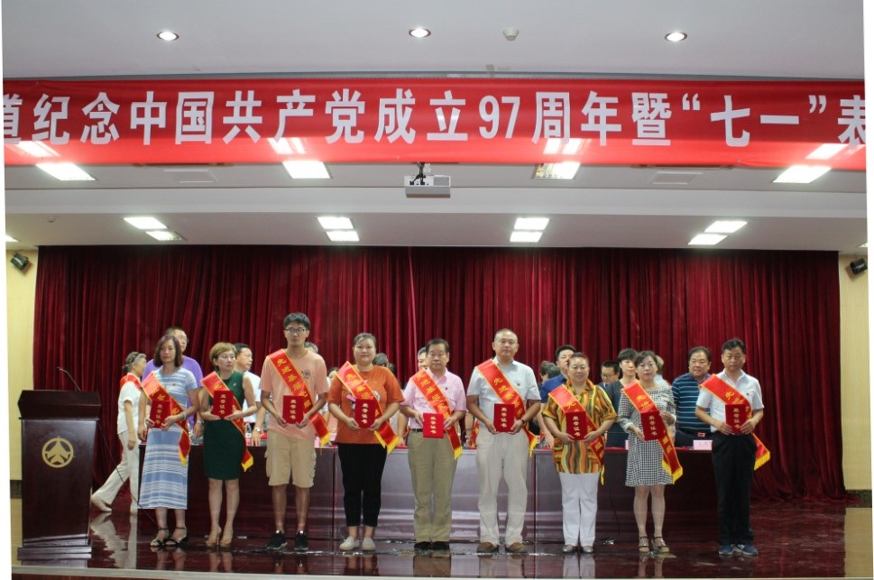 1530847913736084720.jpg 1530847913736084720.jpg